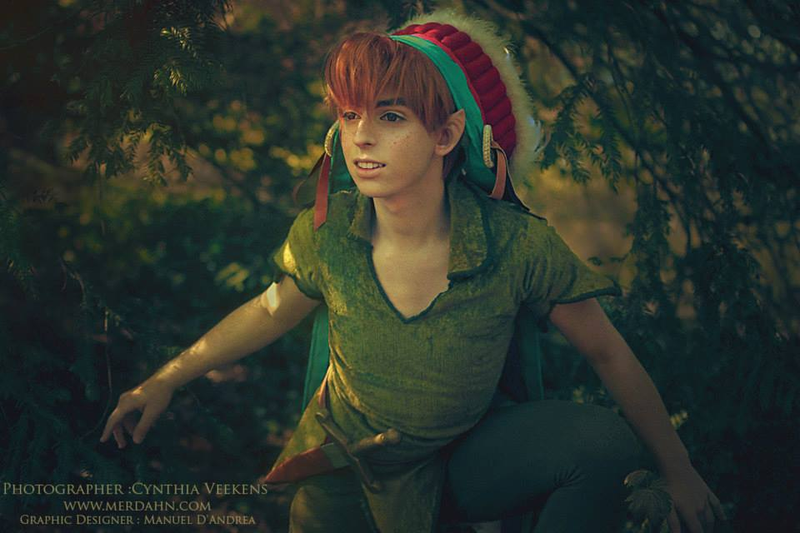 Illustration for article titled Cosplay So Good It Jumps Straight Off The Silver Screen
